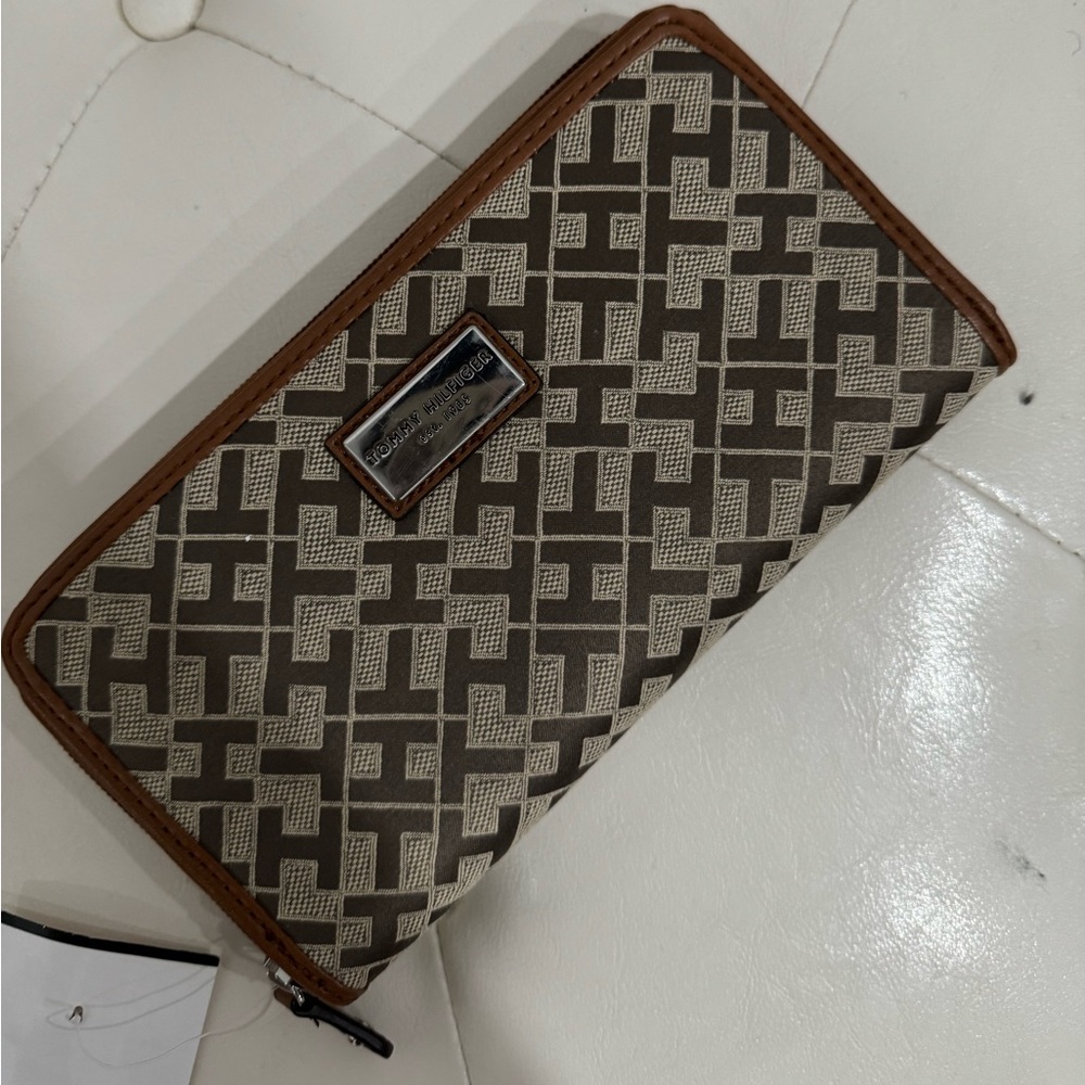 Tommy H wallet